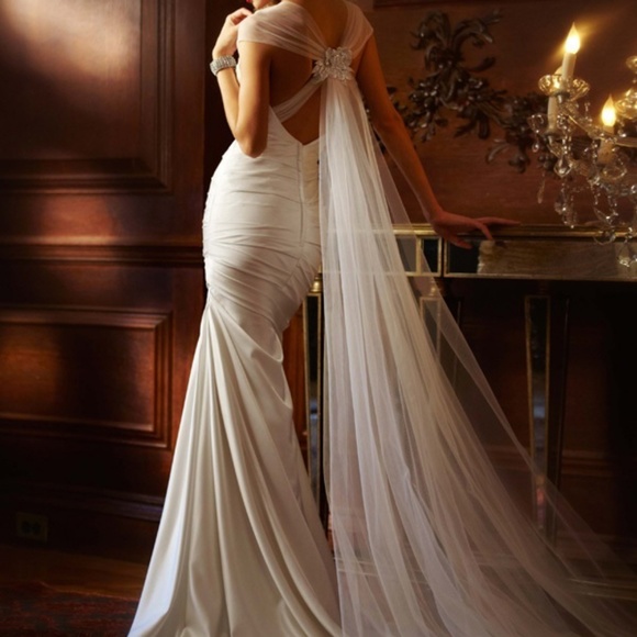 Dresses & Skirts - Vintage style wedding dress